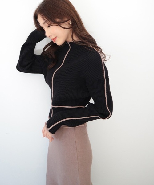 AMBIENT(アンビエント)の「バイカラーパイピングリブニット(ニット/セーター・レディース・ブラック/オリーブ/モカ/アイボリー・FREE)」の3枚目の写真