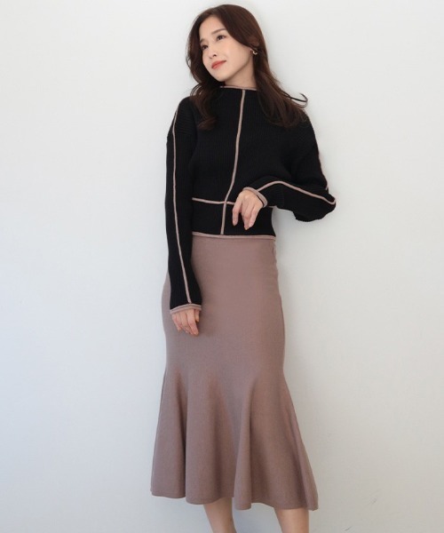 AMBIENT(アンビエント)の「バイカラーパイピングリブニット(ニット/セーター・レディース・ブラック/オリーブ/モカ/アイボリー・FREE)」の12枚目の写真