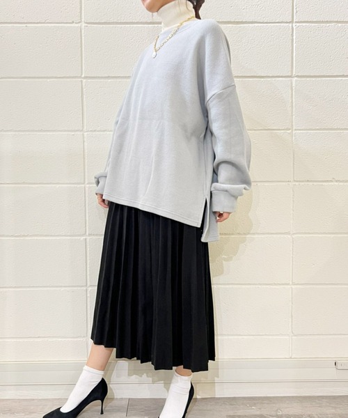 RR TOKYO（アールアールトウキョウ）の「ドロップショルダー長袖（Tシャツ/カットソー・レディース・ベージュ/グレー・FREE）」の8枚目の写真