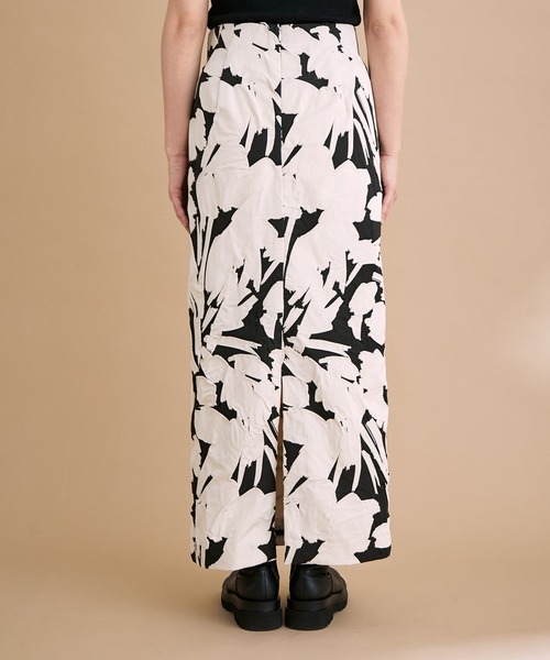 ADAM ET ROPE'（アダムエロペ）の「シュリンクプリントスカート（スカート・レディース・オレンジ系その他/ブラック系その他・38/36）」の5枚目の写真