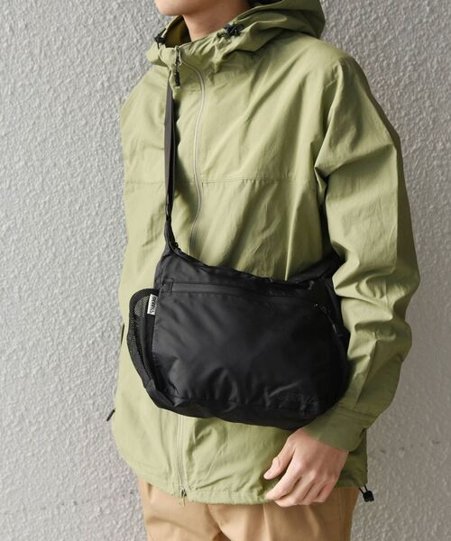 GERRY(ジェリー)の「【WEB限定】GERRY: 【撥水】シーム ショルダー バック◇(ショルダーバッグ・メンズ・ブラック・ONE SIZE)」の14枚目の写真