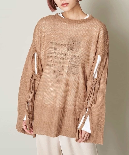 A de a.v.v（アードアー・ヴェ・ヴェ）の「袖レースアップメッシュニット（ニット/セーター・レディース・ブラック/ホワイト/ベージュ・39）」の3枚目の写真