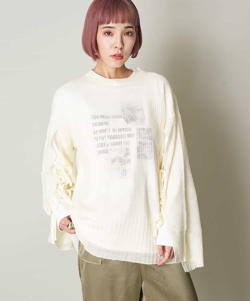 A de a.v.v（アードアー・ヴェ・ヴェ）の「袖レースアップメッシュニット（ニット/セーター・レディース・ブラック/ホワイト/ベージュ・39）」の11枚目の写真