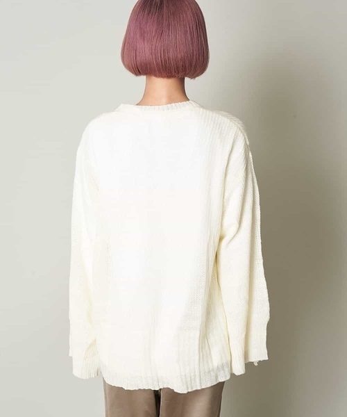 A de a.v.v（アードアー・ヴェ・ヴェ）の「袖レースアップメッシュニット（ニット/セーター・レディース・ブラック/ホワイト/ベージュ・39）」の13枚目の写真