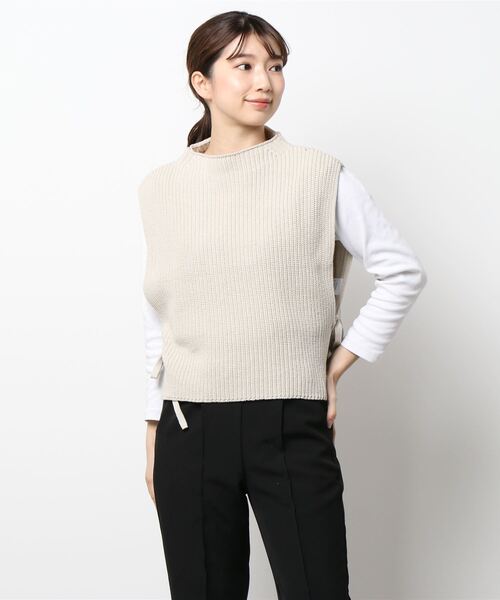 Te chichi(テチチ)の「サイドリボンスタンドベスト(ベスト・レディース・ブラック/ベージュ/モカ・フリ-)」の4枚目の写真