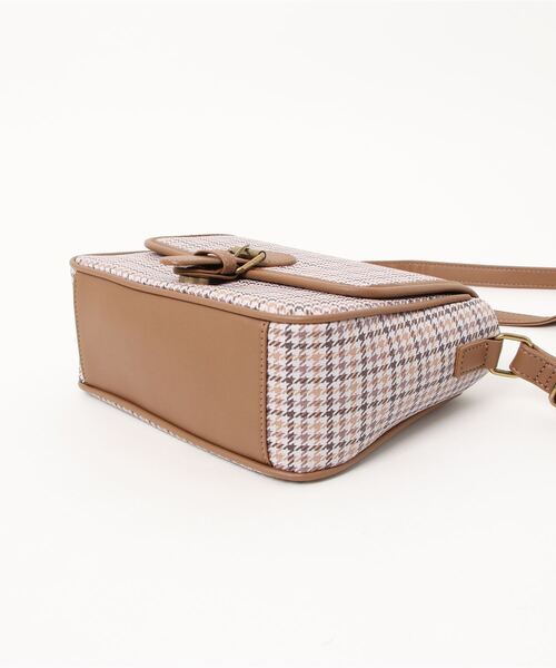 ehka sopo(エヘカソポ)の「チェックパイピングショルダーバッグ(ショルダーバッグ・レディース・キャメル/ダークブラウン/ベージュ/ブラウン・フリ-)」の6枚目の写真