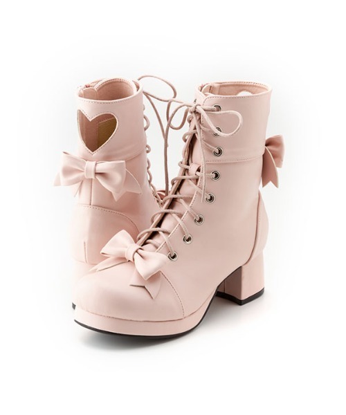 DearMyLove（ディアマイラブ）の「ハートカットロリータショートブーツ（ブーツ・レディース・ベビーピンク/スモークピンク/ホワイト×ピンク/ピンク/ブラウン/レッド/ブラック/ホワイト・22.5cm/23cm/23.5cm/24cm/24.5cm/25cm/25.5cm）」の6枚目の写真