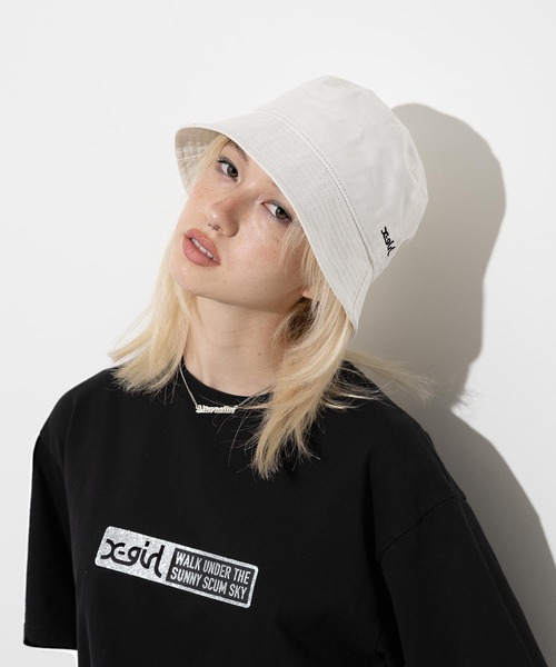 X-girl（エックスガール）の「BASIC BUCKET HAT/ベーシック　バケットハット（ハット・レディース・ホワイト/ブラック/ライトインディゴブルー/ライトパープル・ONE SIZE）」の7枚目の写真