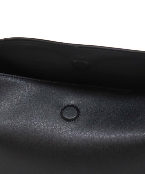 Kabinett（カビネ）の「kabinett / croissant shoulder bag