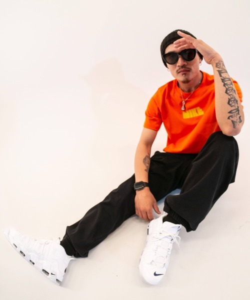 NIKE（ナイキ）の「NIKE WOMENS TEE BOXY CIRCA 2 / ナイキ ウィメンズ ボクシー Tシャツ 【SP】（Tシャツ/カットソー・メンズ・オレンジ/ブルー/ホワイト・L/M/S/XL）」の4枚目の写真