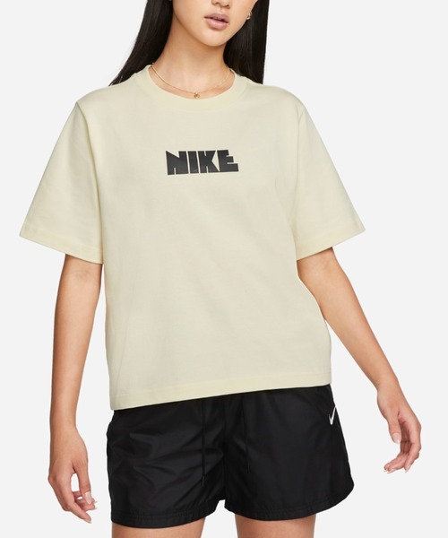 NIKE（ナイキ）の「NIKE WOMENS TEE BOXY CIRCA 2 / ナイキ ウィメンズ ボクシー Tシャツ 【SP】（Tシャツ/カットソー・メンズ・オレンジ/ブルー/ホワイト・L/M/S/XL）」の16枚目の写真