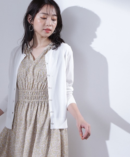 NATURAL BEAUTY BASIC(ナチュラルビューティーベーシック)の「レーヨンナイロン16Gカーディガン(カーディガン/ボレロ・レディース・ブラック/オフホワイト/オレンジ/グリーン・MEDIUM)」の1枚目の写真
