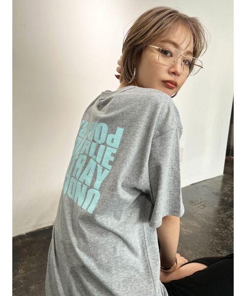 EMODA（エモダ）の「バックプリントオーバーTシャツ（Tシャツ/カットソー・レディース・ホワイト/ブラック/グレー/ブルー・FREE）」の10枚目の写真