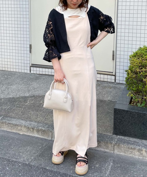 archives（アルシーヴ）の「Ｂａｃｋリボンスリットキャミワンピース（ワンピース・レディース・ブラック/アイボリー/ブルーグレー・MEDIUM）」の20枚目の写真