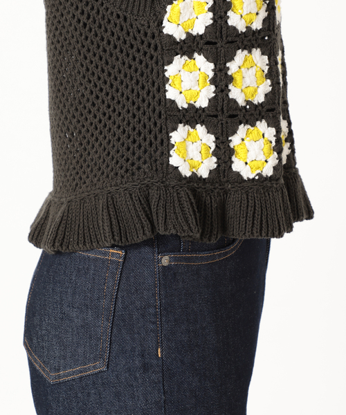 SLOBE IENA（スローブイエナ）の「グラニースクエアクロシェプルオーバー（ニット/セーター・レディース・グレー・FREE）」の3枚目の写真