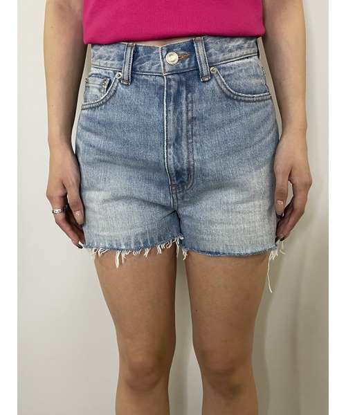 EGOIST(エゴイスト)の「カットオフ刺繍デニムショートパンツ(デニムパンツ・レディース・ホワイト/ブラック/ライトブルー・M/S)」の19枚目の写真
