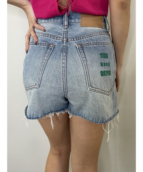 EGOIST(エゴイスト)の「カットオフ刺繍デニムショートパンツ(デニムパンツ・レディース・ホワイト/ブラック/ライトブルー・M/S)」の21枚目の写真