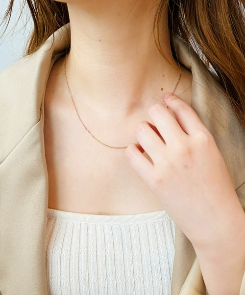 iso(イソ)の「金属アレルギー対応/1mmシアーチェーン シンプルネックレス/サージカルステンレス(ネックレス・レディース・ピンク/シルバー/ゴールド・FREE)」の4枚目の写真
