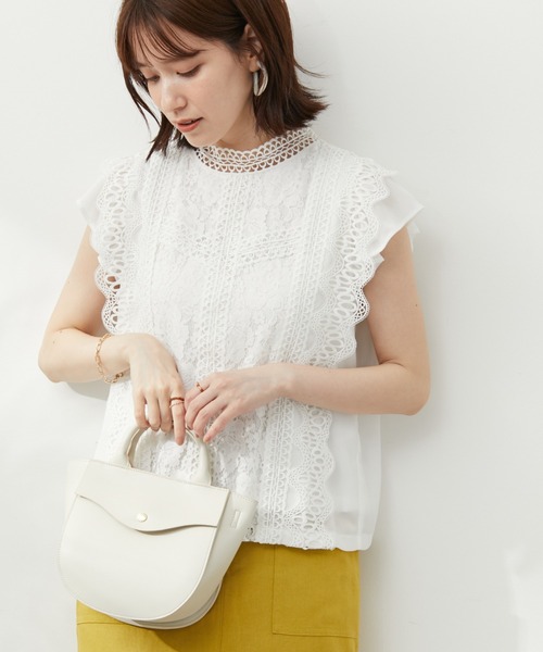 ELENCARE DUE(エレンカーレデュエ)の「・ELENCARE DUE イロイロレースノースリブラウス(シャツ/ブラウス・レディース・ブラック/オフホワイト/イエロー/ライトカーキ・FREE)」の1枚目の写真