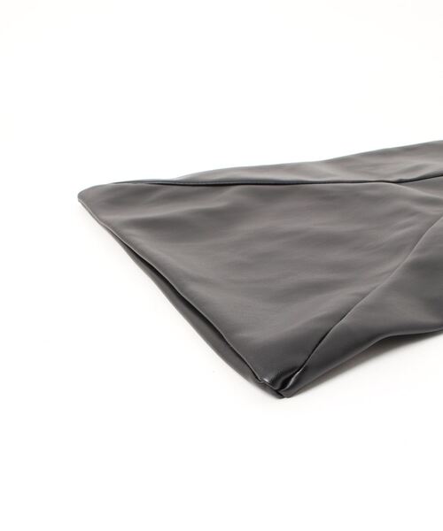 coca(coca)(コカ)の「合皮トライアングルバッグ(ショルダーバッグ・レディース・ブラック/シルバー・ONE SIZE)」の3枚目の写真