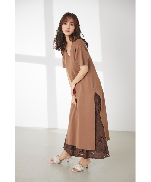 LILIDIA(リリディア)の「ロングスリットニットTOPS(ニット/セーター・レディース・ブラック/ライトピンク/ライトブラウン・MEDIUM/SMALL)」の2枚目の写真