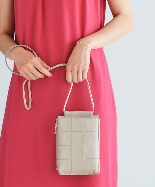 grove(グローブ)の「◆新色追加!ブロックマルチミニショルダー(ショルダーバッグ・レディース・ライトグレー/ブラック/グリーン/マスタード/レッド系1/ダークグレー/ブラウン系・00)」の3枚目の写真