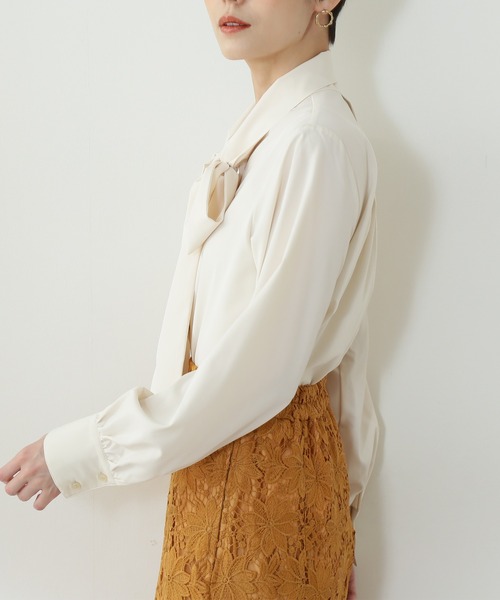 N.（N. Natural Beauty Basic）（エヌエヌナチュラルビューティーベーシック）の「◆トロミリボンボウタイブラウス（シャツ/ブラウス・レディース・オフホワイト/ブラック/ピンク・MEDIUM）」の5枚目の写真