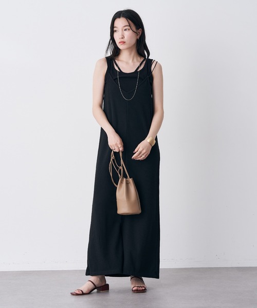 earth music&ecology(アースミュージックアンドエコロジー)の「ワッフルキャミワンピース(ワンピース・レディース・レッド/ブラック/グリーン/キャメル・FREE)」の2枚目の写真