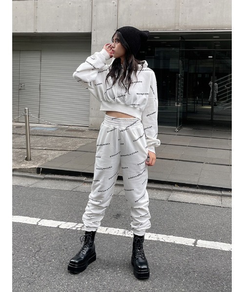 ENVYM（アンビー）の「オールロゴジョガーＰＴ（その他パンツ・レディース・ホワイト/ブラック・FREE）」の13枚目の写真