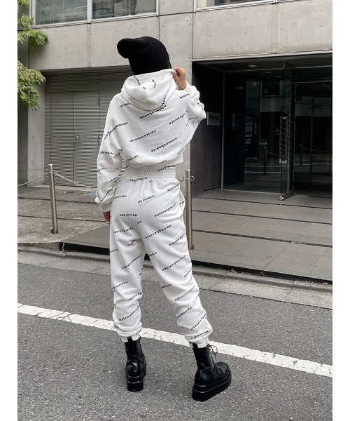 ENVYM（アンビー）の「オールロゴジョガーＰＴ（その他パンツ・レディース・ホワイト/ブラック・FREE）」の18枚目の写真