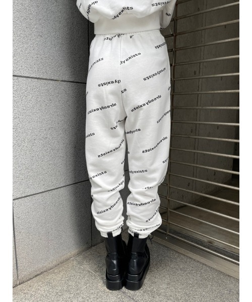 ENVYM（アンビー）の「オールロゴジョガーＰＴ（その他パンツ・レディース・ホワイト/ブラック・FREE）」の12枚目の写真