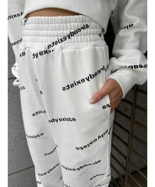 ENVYM（アンビー）の「オールロゴジョガーＰＴ（その他パンツ・レディース・ホワイト/ブラック・FREE）」の17枚目の写真