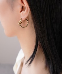 IAMUSE（アイアミューズ）の「金属アレルギー対応 ノットモチーフフープピアス S0757【IAMUSE】（ピアス（両耳用）・レディース）」