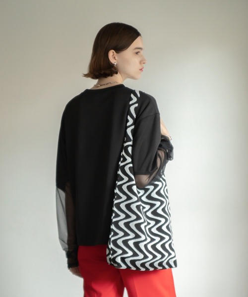 VACANCY(ヴァカンシー)の「ウェーブ柄ニットトートバッグ(トートバッグ・レディース・ブラック/オレンジ・FREE)」の10枚目の写真