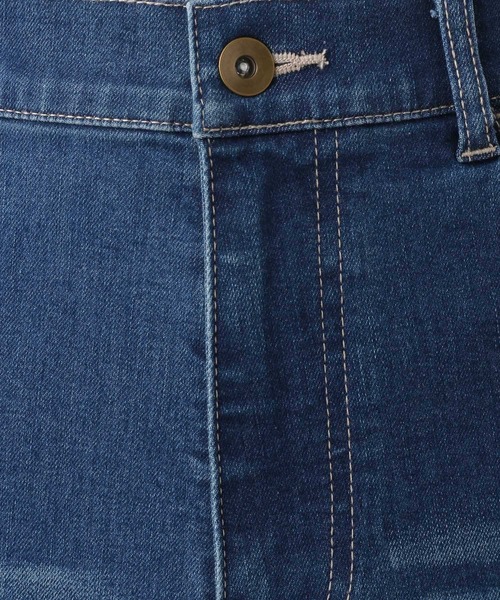 LEPSIM（レプシィム）の「フレアスリットデニムパンツ　295668（デニムパンツ・レディース・ライトブルー/ブルー・MEDIUM/LARGE）」の11枚目の写真