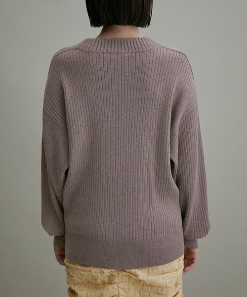 ADAM ET ROPE'(アダムエロペ)の「【WEB・一部実店舗限定】WOOL混リブプルオーバー(ニット/セーター・レディース・ブラック/ダークグリーン/グレー系その他/ベージュ系その他・FREE)」の11枚目の写真