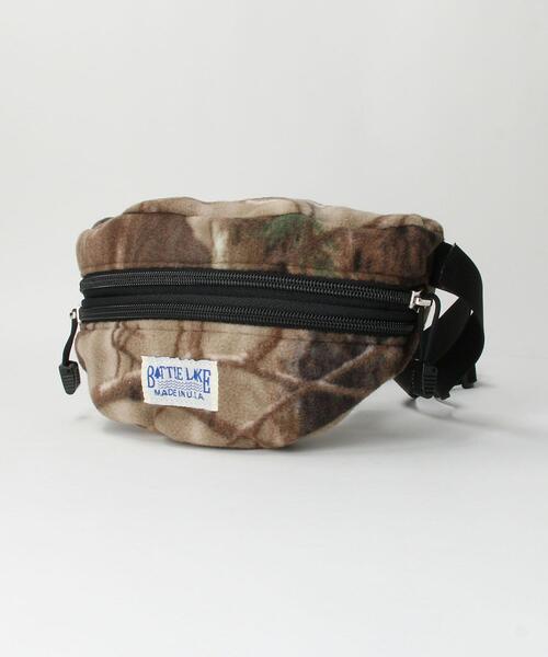 BATTLE LAKE(バトルレイク)の「<BATTLE LAKE OUTDOORS> FLEECE WAIST BAG CAMO/バッグ(ボディバッグ/ウエストポーチ・メンズ・ブラウン・FREE)」の2枚目の写真