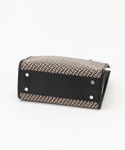 IACUCCI（イアクッチ）の「モノグランマ M JACQUARD/RUGA（トート