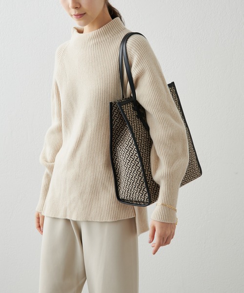 IACUCCI（イアクッチ）の「モノグランマ M JACQUARD/RUGA（トート