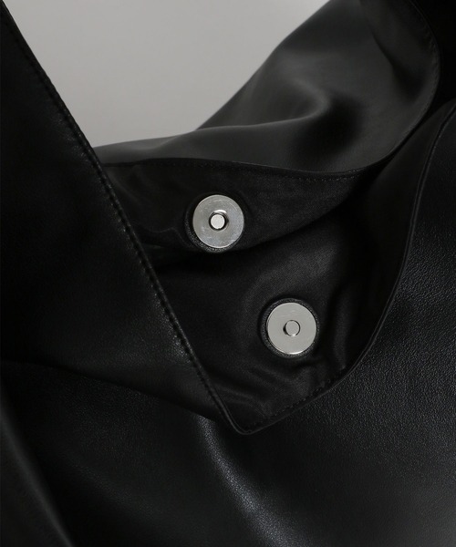 HARE（ハレ）の「BIGタスキトートBAG(HARE)（ショルダーバッグ・メンズ・ブラック・FREE）」の5枚目の写真