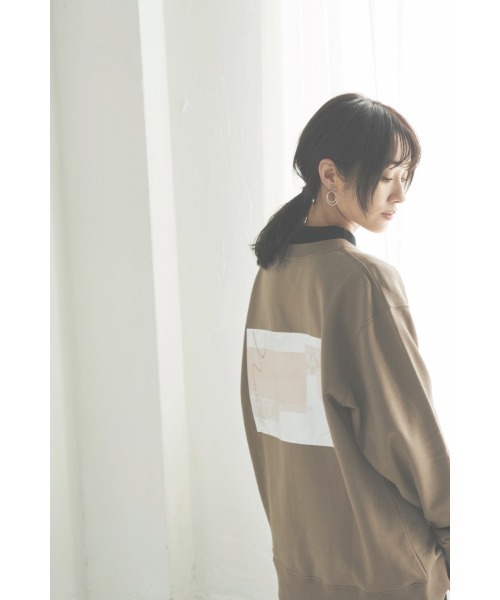 N WITH.（エヌウィズ）の「アートプリントスウェット（スウェット・レディース・ブラック/ベージュ/カーキブラウン・FREE）」の8枚目の写真