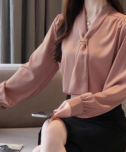 Felt-Maglietta（フェルトマリエッタ）の「リボンタイブラウス（シャツ/ブラウス・レディース・ホワイト/ブラック/ネイビー/レッド/ピンク/ライトグリーン/イエロー/ピンクベージュ/ベージュ・FREE/X-LARGE/LARGE/MEDIUM）」の8枚目の写真