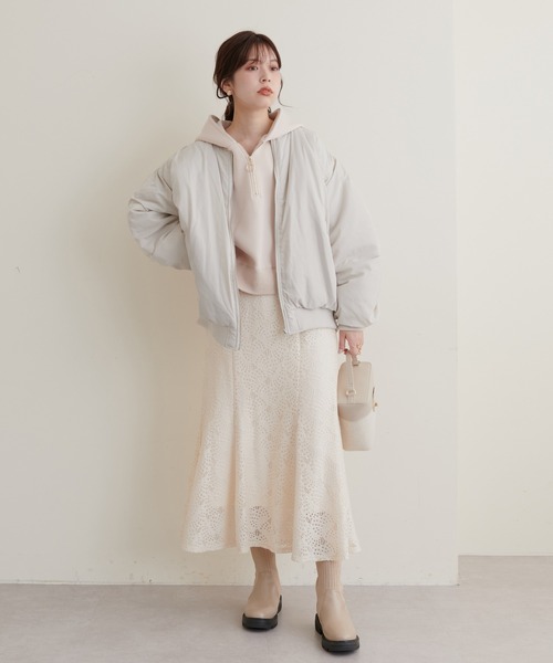 natural couture(ナチュラルクチュール)の「華やか主役アイテム-アイレットリーフレーススカート(スカート・レディース・サックスブルー/ブラック/アイボリー・FREE)」の10枚目の写真