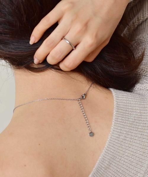 LHME（エルエイチエムイー）の「LHME プランプホースシューネックレス/サージカルステンレス316L（金属アレルギー対応）（ネックレス・レディース・シルバー/イエローゴールド・45cm）」の11枚目の写真