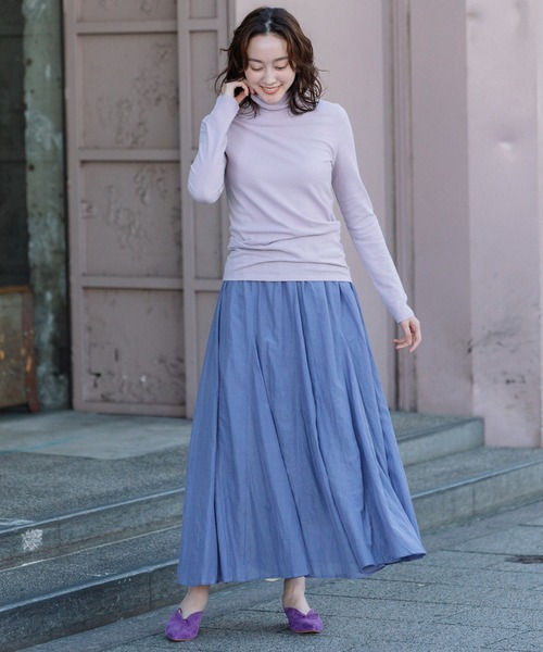 Munich（ミューニック）の「ツイストクレープジャージタートルネックプルオーバー（Tシャツ/カットソー・レディース・ホワイト/ブラック/ブラック×ホワイト/ブルー系その他/ラベンダー・FREE）」の6枚目の写真