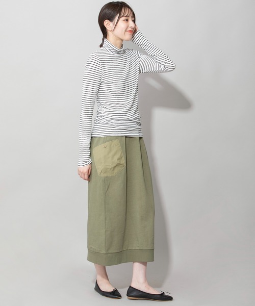 Munich（ミューニック）の「ツイストクレープジャージタートルネックプルオーバー（Tシャツ/カットソー・レディース・ホワイト/ブラック/ブラック×ホワイト/ブルー系その他/ラベンダー・FREE）」の19枚目の写真