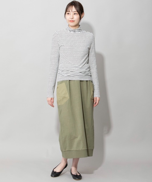 Munich（ミューニック）の「ツイストクレープジャージタートルネックプルオーバー（Tシャツ/カットソー・レディース・ホワイト/ブラック/ブラック×ホワイト/ブルー系その他/ラベンダー・FREE）」の18枚目の写真