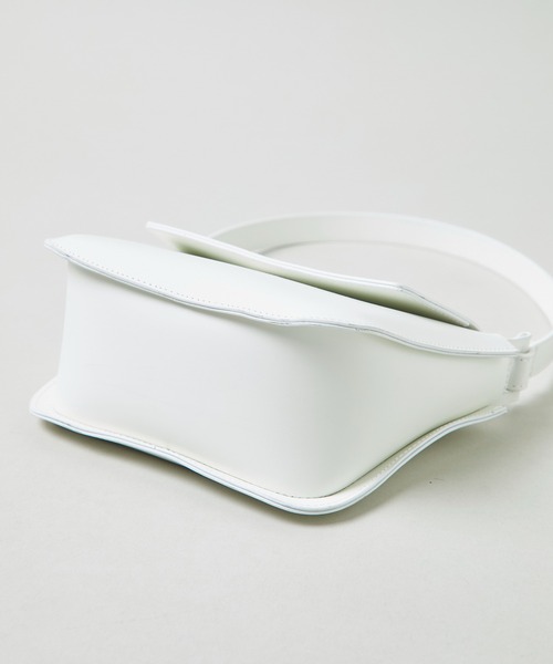 YAHKI（ヤーキ）の「【YAHKI/ヤーキ】YH-535/ショルダーバッグ（ショルダーバッグ・レディース・ホワイト/レッド/ベージュ/ブラック・FREE）」の8枚目の写真