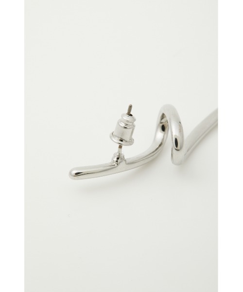 rienda（リエンダ）の「ツイストニュアンスピアス（ピアス（両耳用）・レディース・ゴールド/シルバー・FREE）」の4枚目の写真