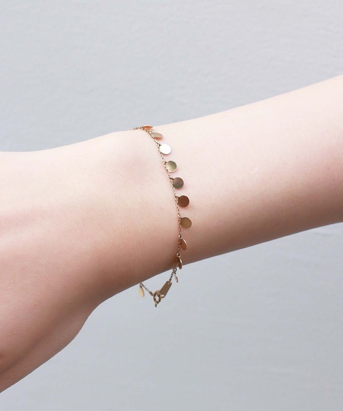 Enasoluna（エナソルーナ）の「enasoluna Flat bracelet（ブレスレット・レディース・ゴールド・FREE）」の4枚目の写真